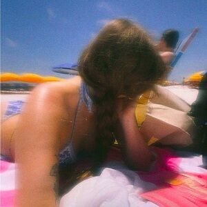 Meet your Posher, Abigail